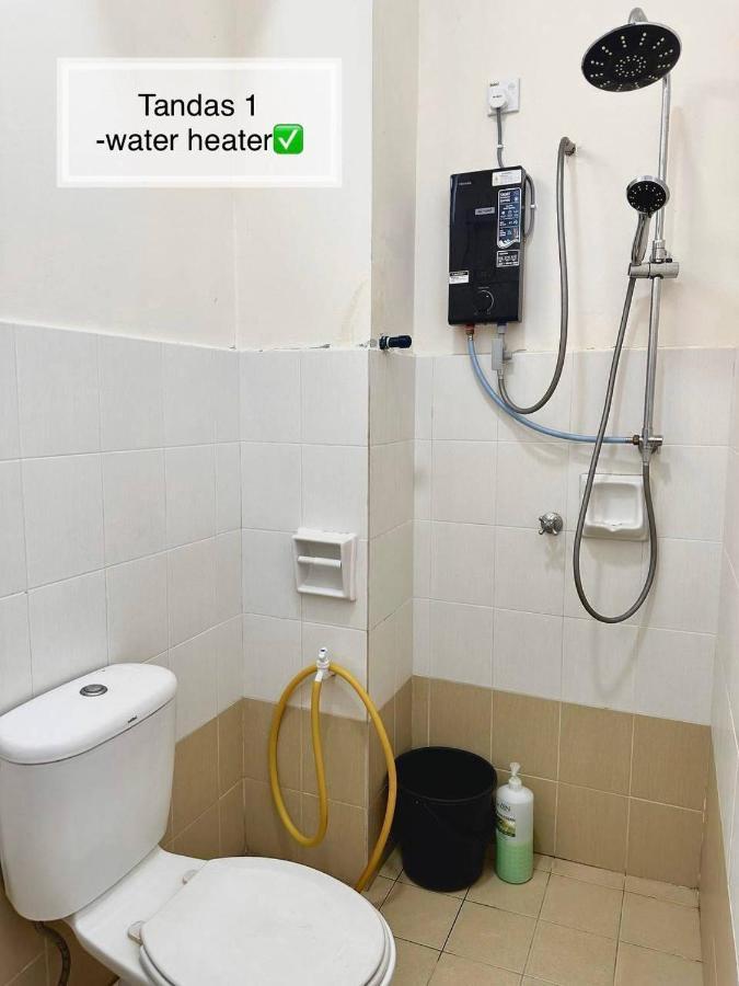 Homestay Kuala Terengganu Near Batu Burok, Hospital Hsnz, Ktcc Mall, Drawbridge A Exterior photo